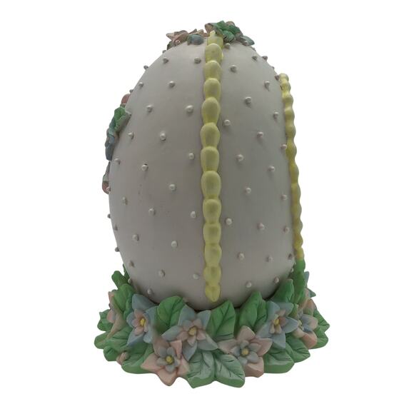 WMG 2006 Ceramic Easter Egg 7 In Collectible Decorative Music Box Rabbits Rotate - Picture 5 of 7